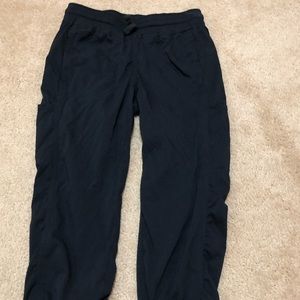 ❌Athleta Girl 7 Crops